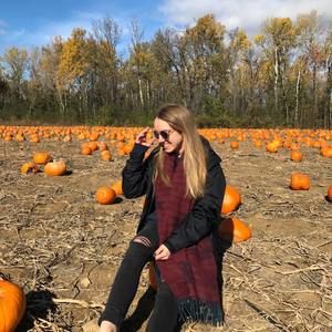 Meet your Posher, Emma